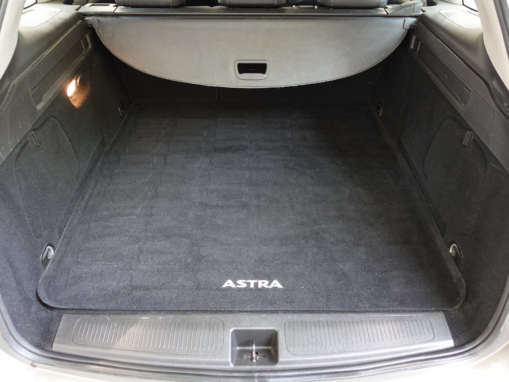 Opel Astra 1.4T 