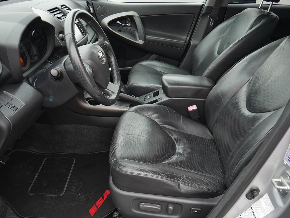 Toyota RAV4 2.0i  4x4