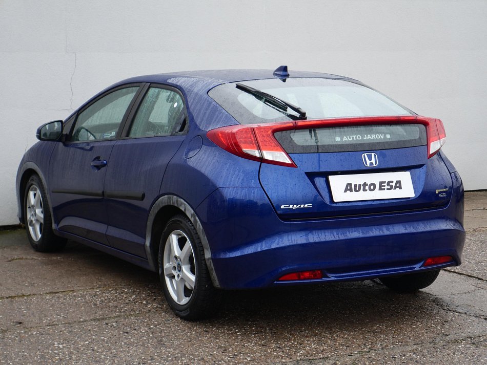 Honda Civic 1.8i 