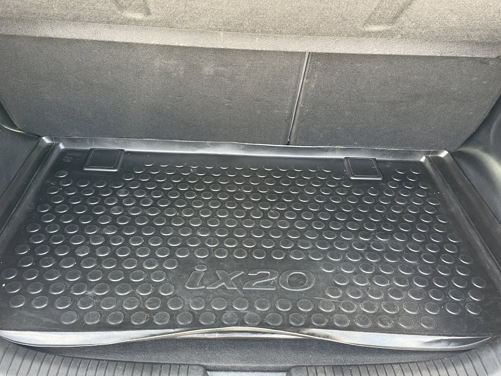 Hyundai Ix20 1.6i 