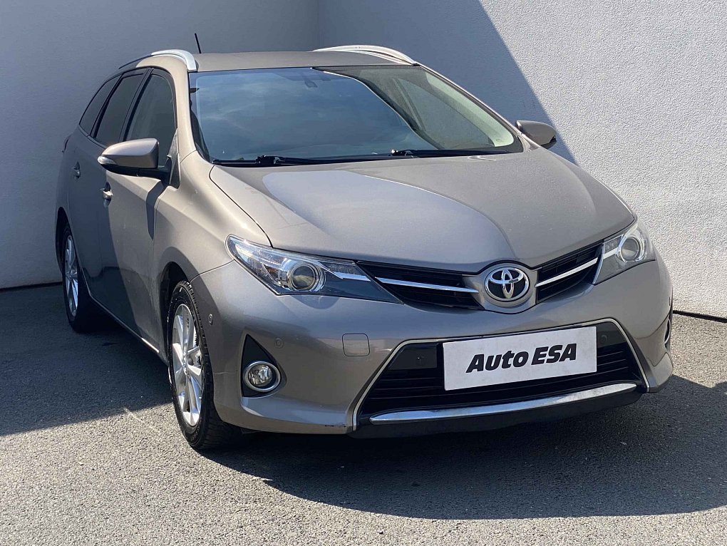 Toyota Auris 1.6i Active