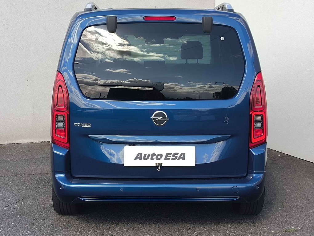 Opel Combo 1.2T 