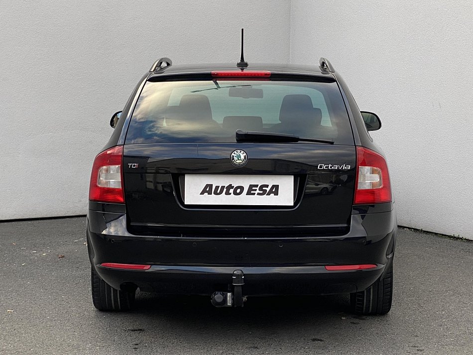 Škoda Octavia II 2.0 TDi Elegance