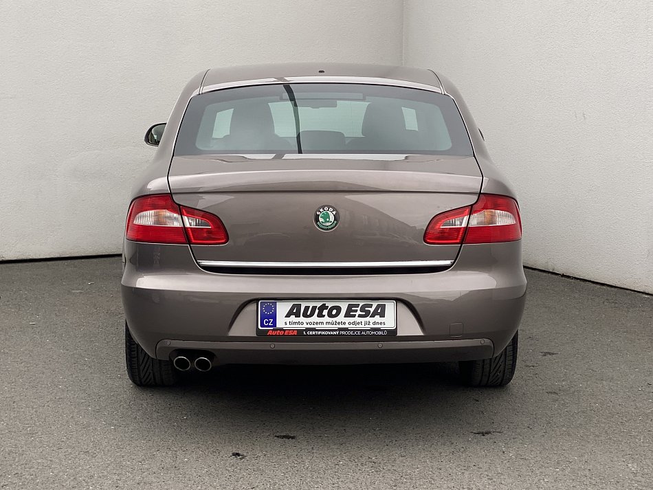 Škoda Superb II 2.0 TDi Ambition