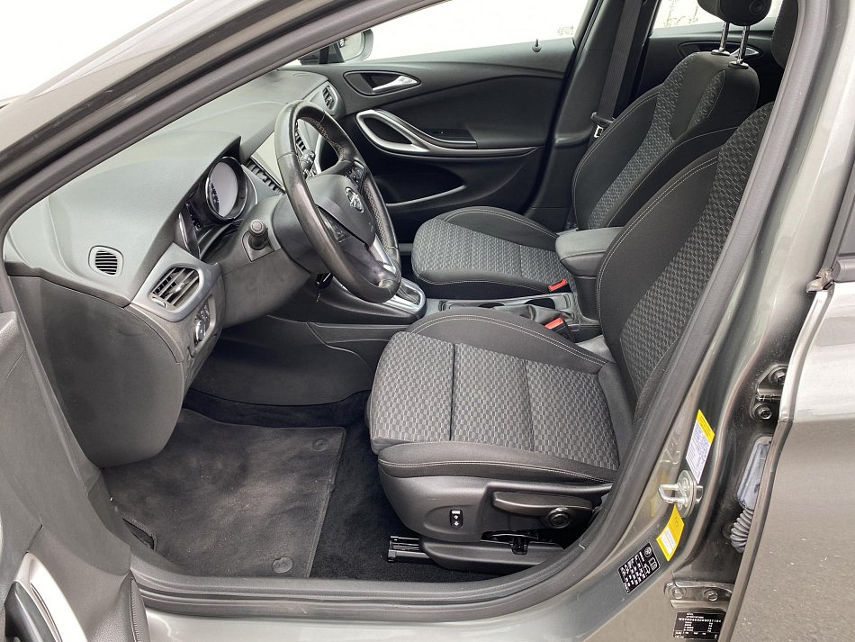 Opel Astra 1.6 CDTI 