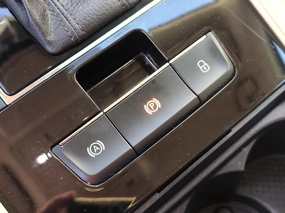 Škoda Superb III 2.0TDI L&K 4x4