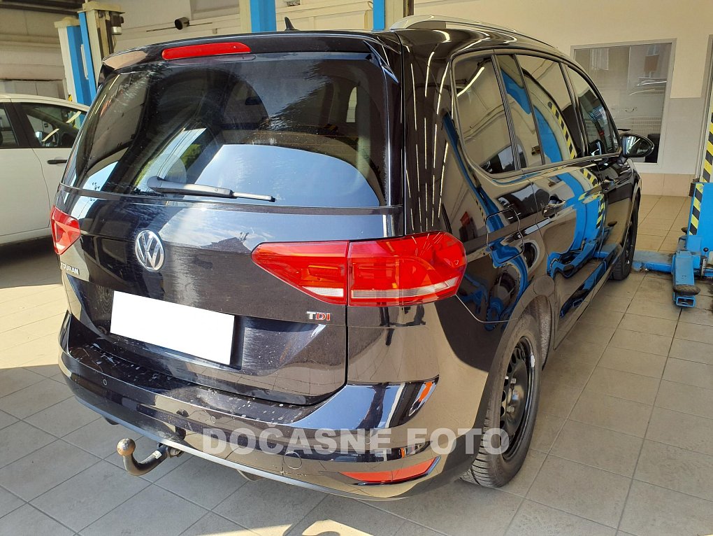 Volkswagen Touran 1.6 TDi 