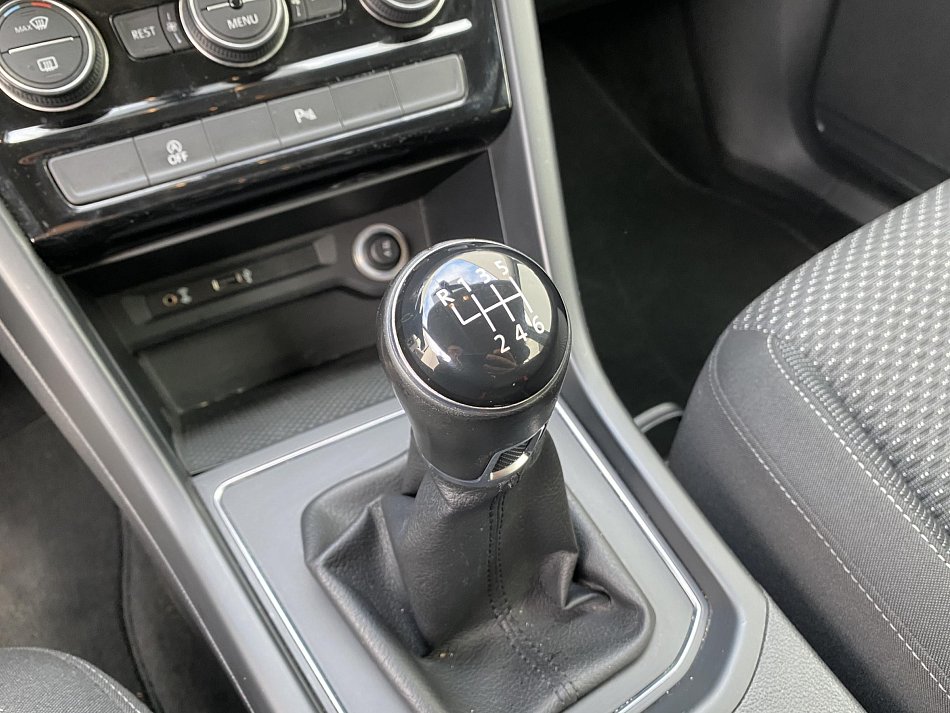 Volkswagen Touran 1.6 TDi 