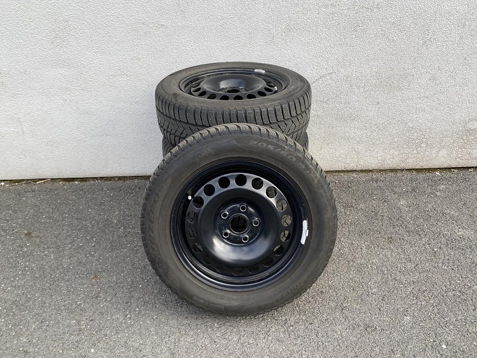 Volkswagen Touran 1.6 TDi 