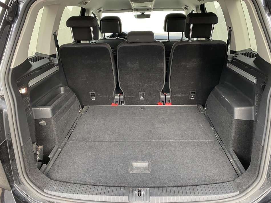 Volkswagen Touran 1.6 TDi 