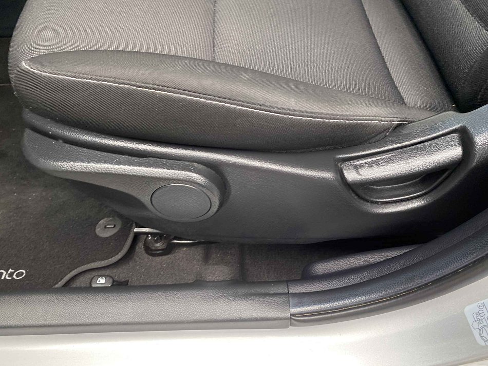 Kia Picanto 1.0i 