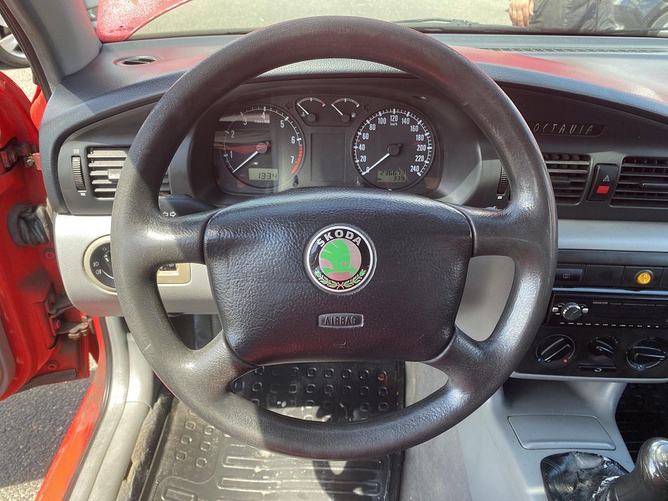 Škoda Octavia 1.6i 