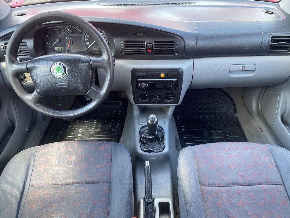 Škoda Octavia 1.6i 