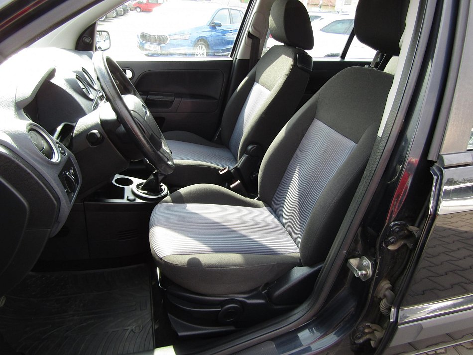 Ford Fusion 1.4i 