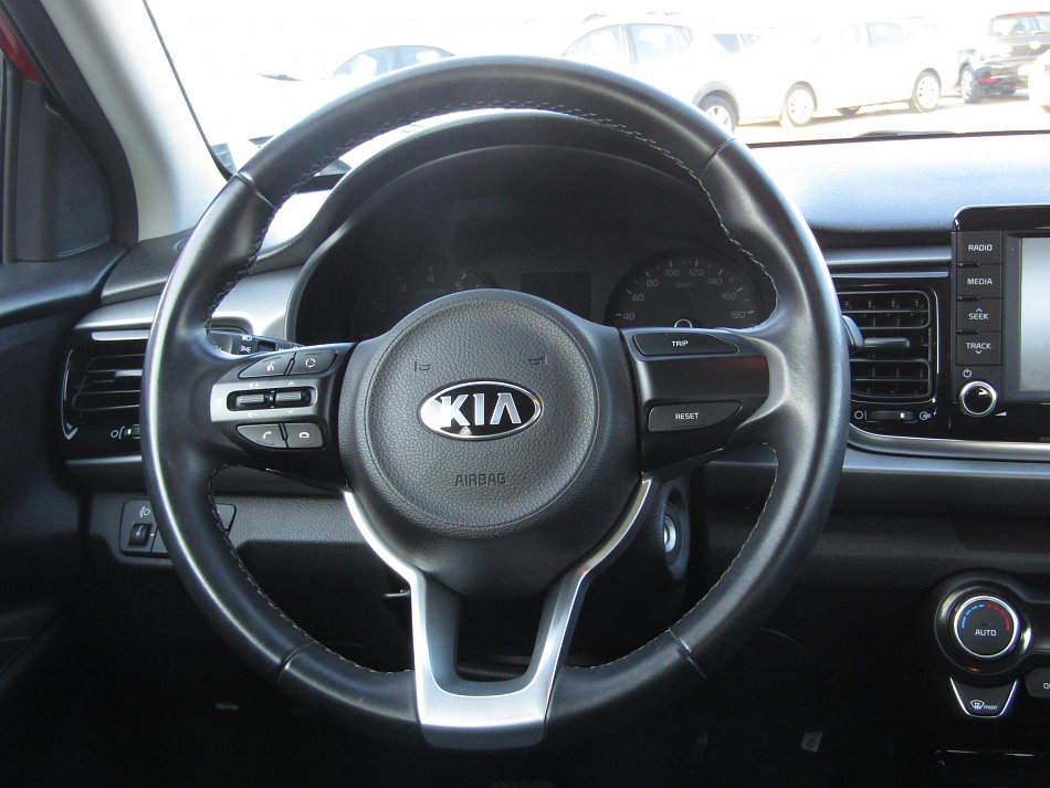 Kia Rio 1.4i 