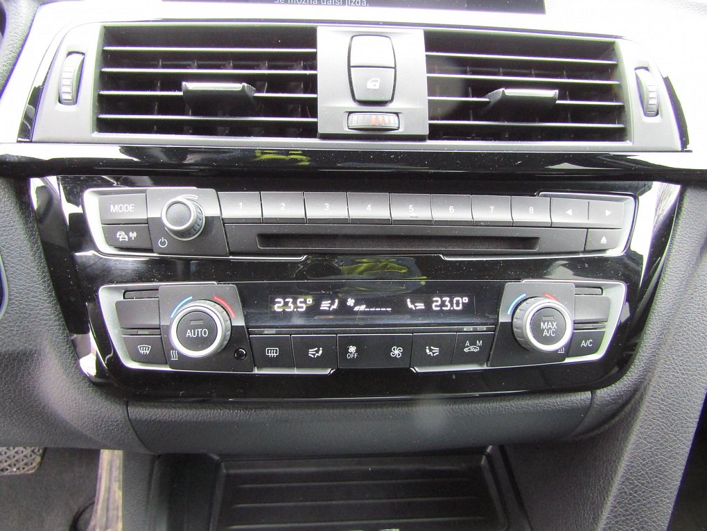 BMW Řada 3 2.0d M Paket 318d