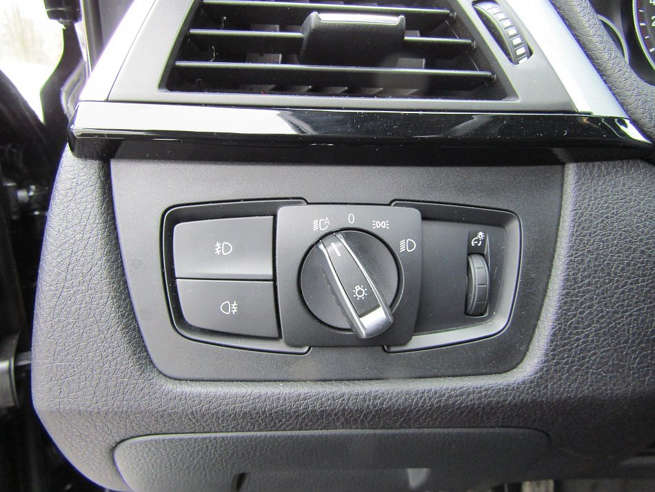 BMW Řada 3 2.0d M Paket 318d