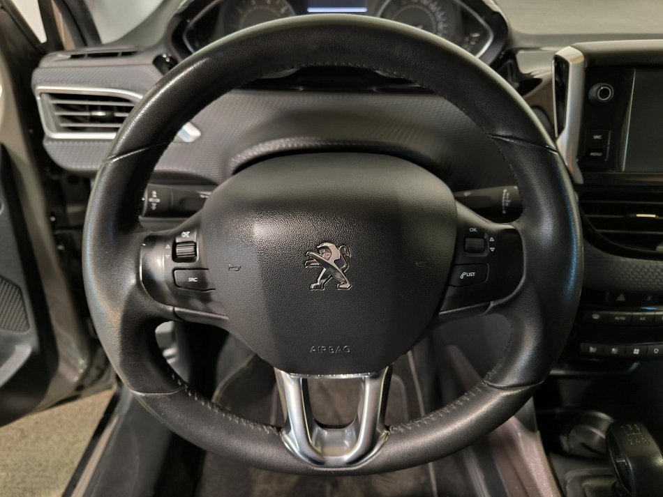 Peugeot 2008 1.2PT 