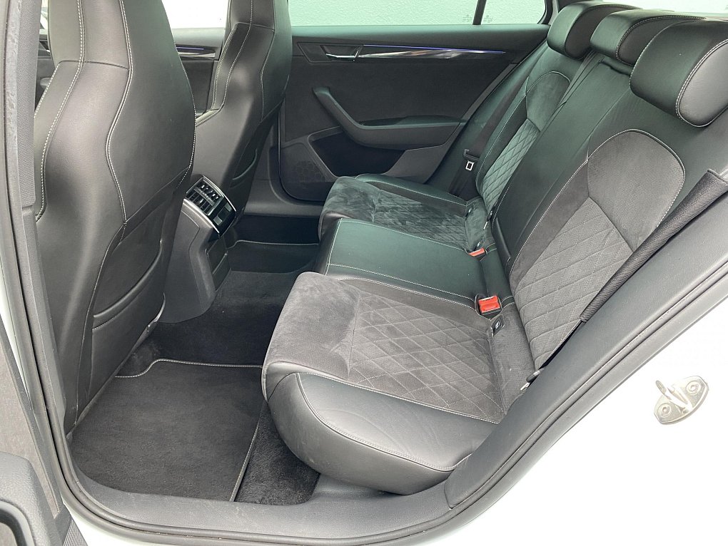 Škoda Superb III 2.0 TDi SportLine