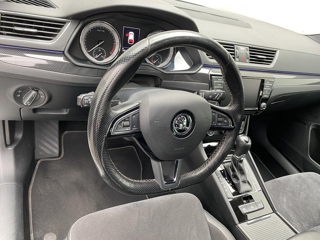 Škoda Superb III 2.0 TDi SportLine