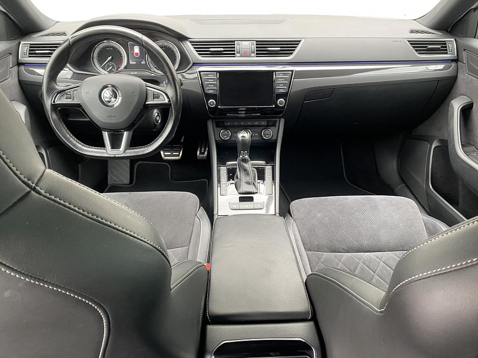 Škoda Superb III 2.0 TDi SportLine