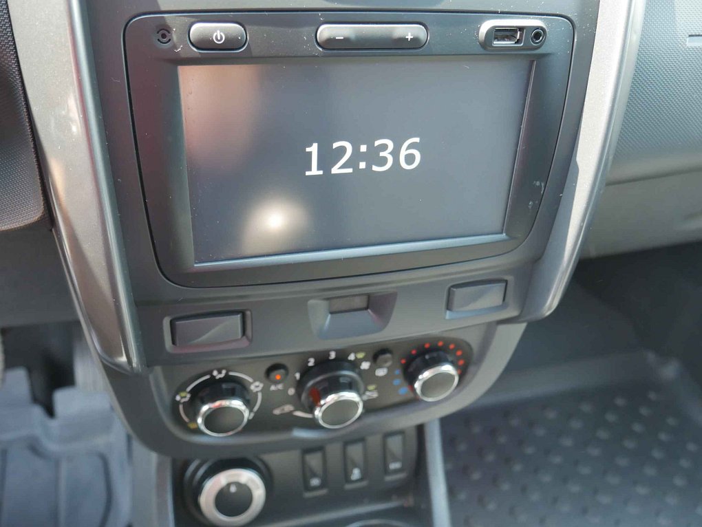 Dacia Duster 1.6i  4x4