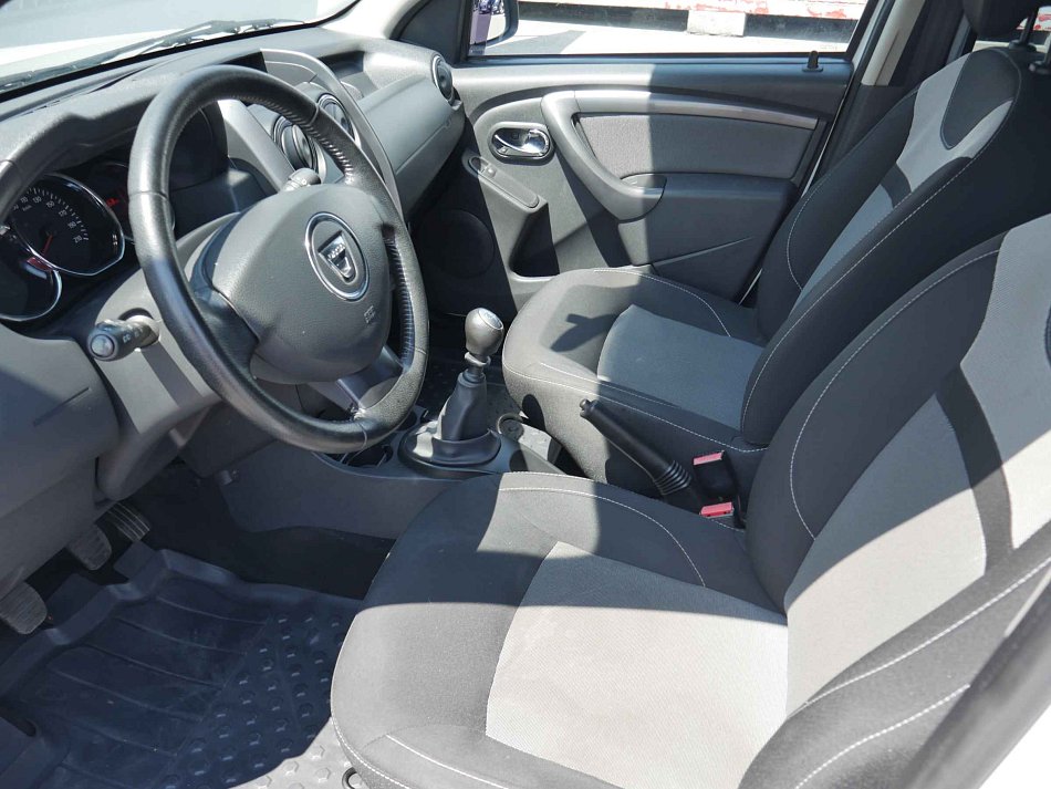 Dacia Duster 1.6i  4x4