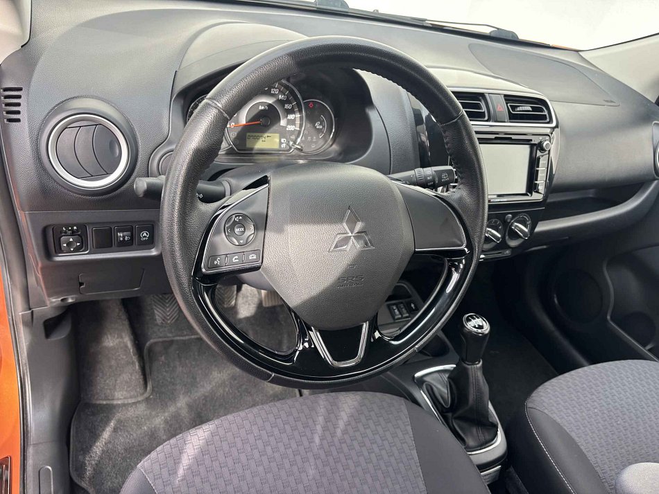 Mitsubishi Space Star 1.2i Edition Cross