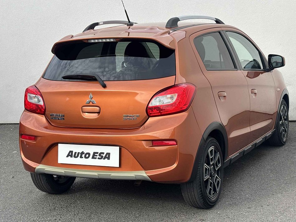 Mitsubishi Space Star 1.2i Edition Cross