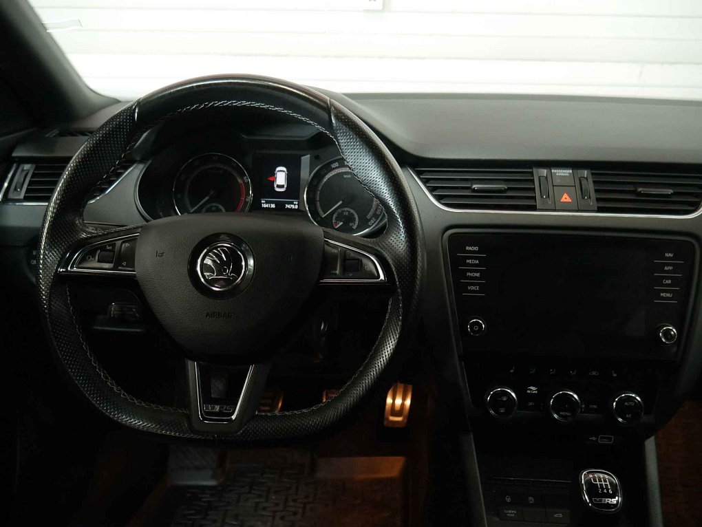 Škoda Octavia III 2.0 TSi RS245