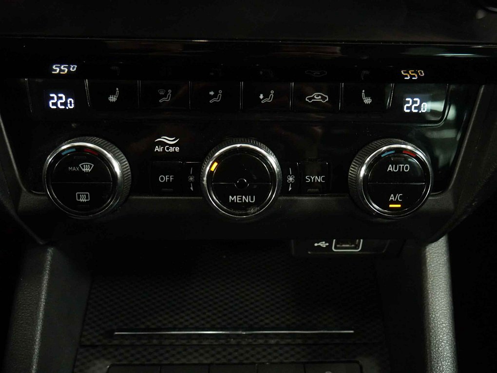 Škoda Octavia III 2.0 TSi RS245