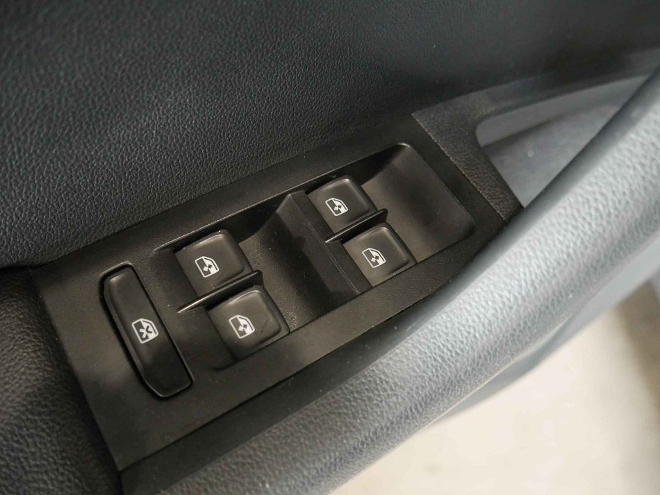 Škoda Octavia III 2.0 TSi RS245