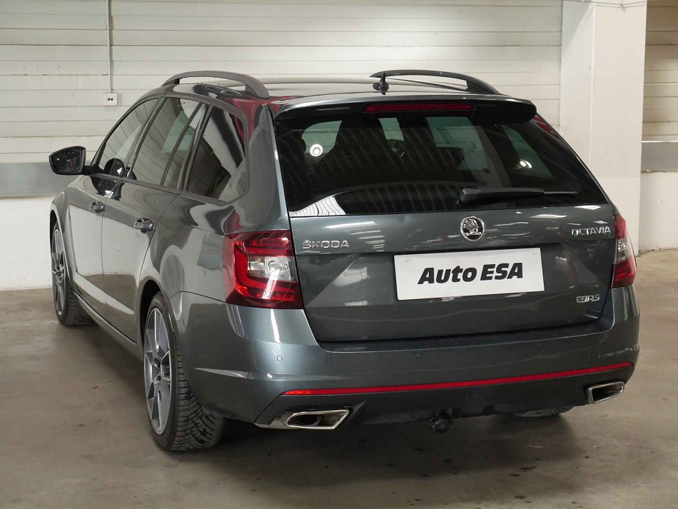 Škoda Octavia III 2.0 TSi RS245