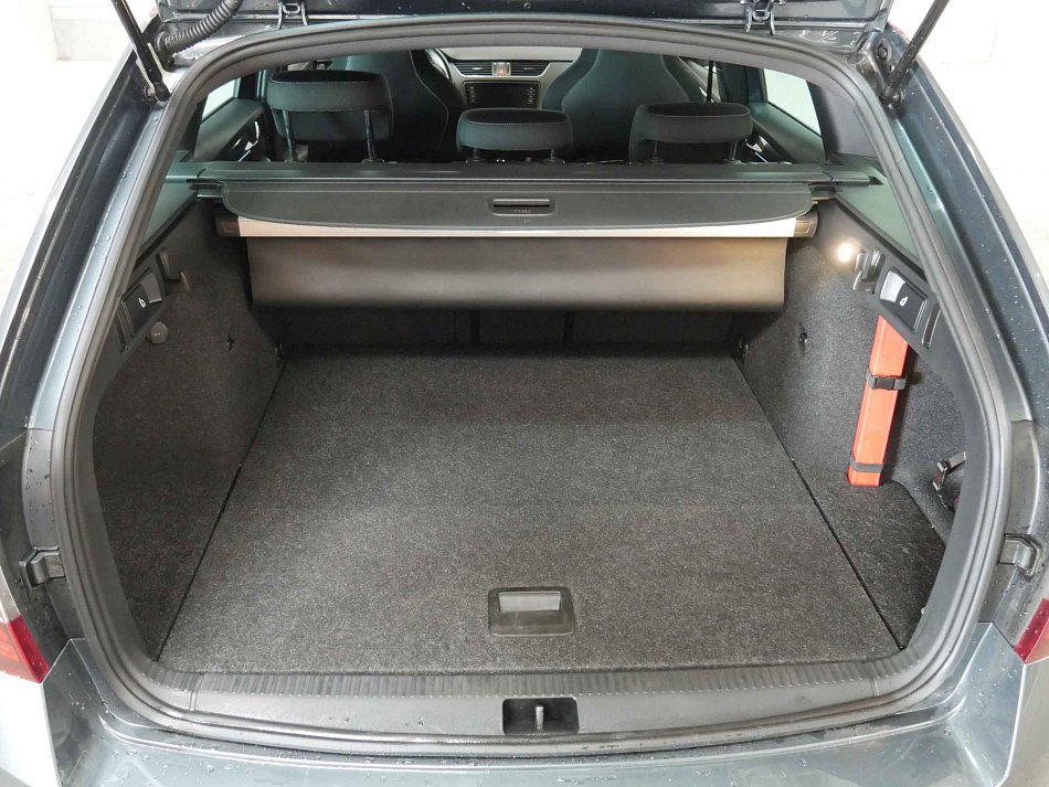 Škoda Octavia III 2.0 TSi RS245