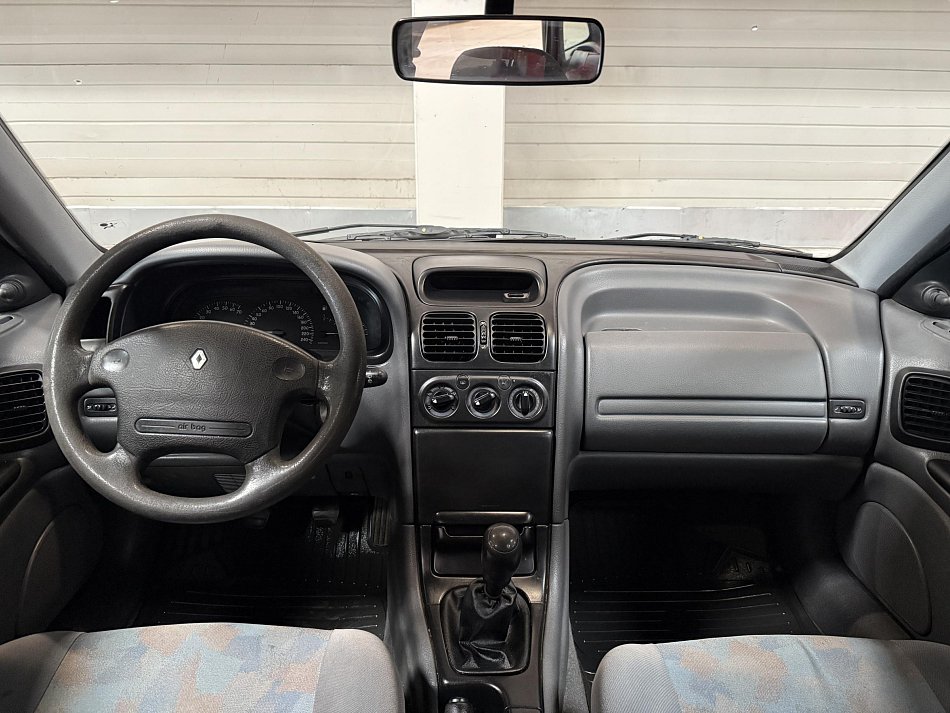 Renault Laguna 2.2D 