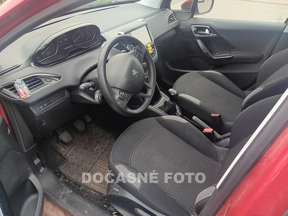 Peugeot 208 1.2 PT 