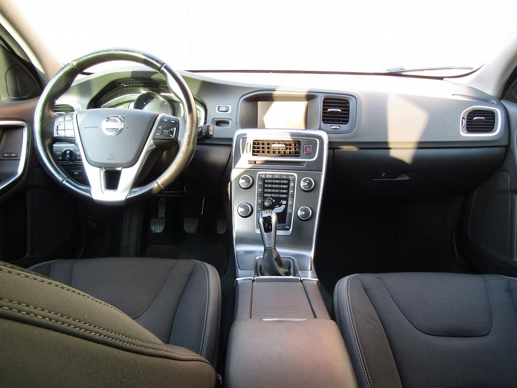 Volvo V60 2.0 D 