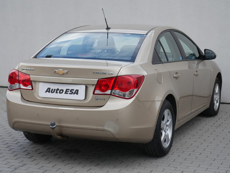 Chevrolet Cruze 1.6 i 