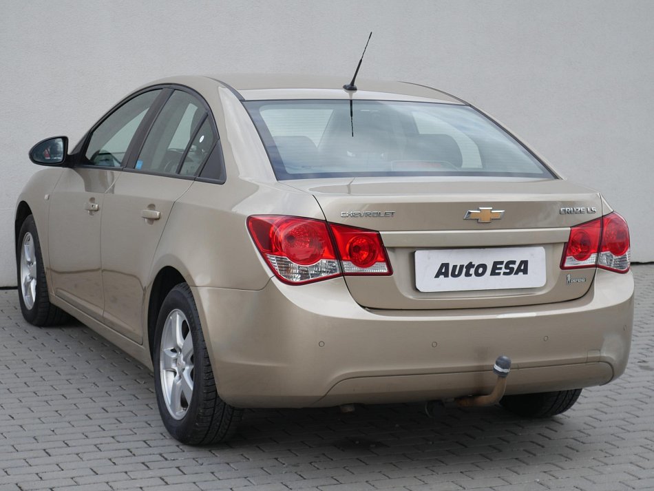 Chevrolet Cruze 1.6 i 