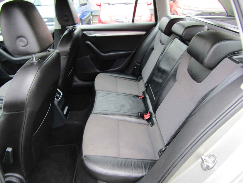 Škoda Octavia III 2.0 TDi Ambition 4x4