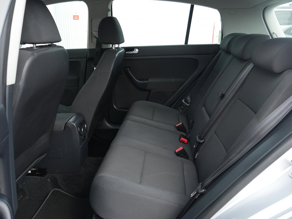 Volkswagen Golf Plus 1.6 i 