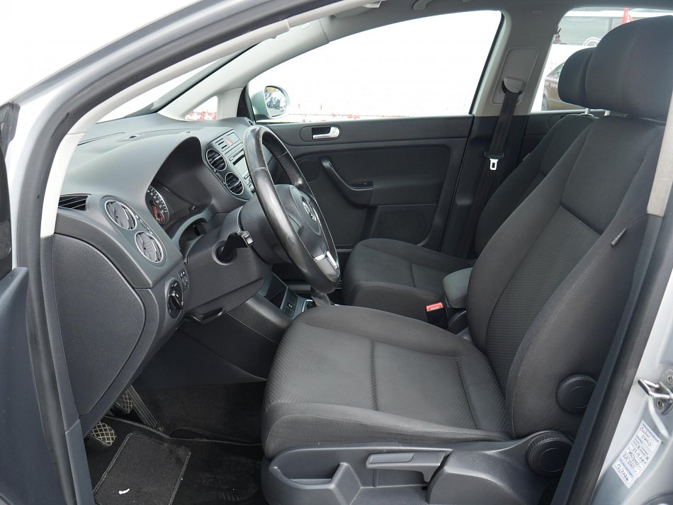 Volkswagen Golf Plus 1.6 i 