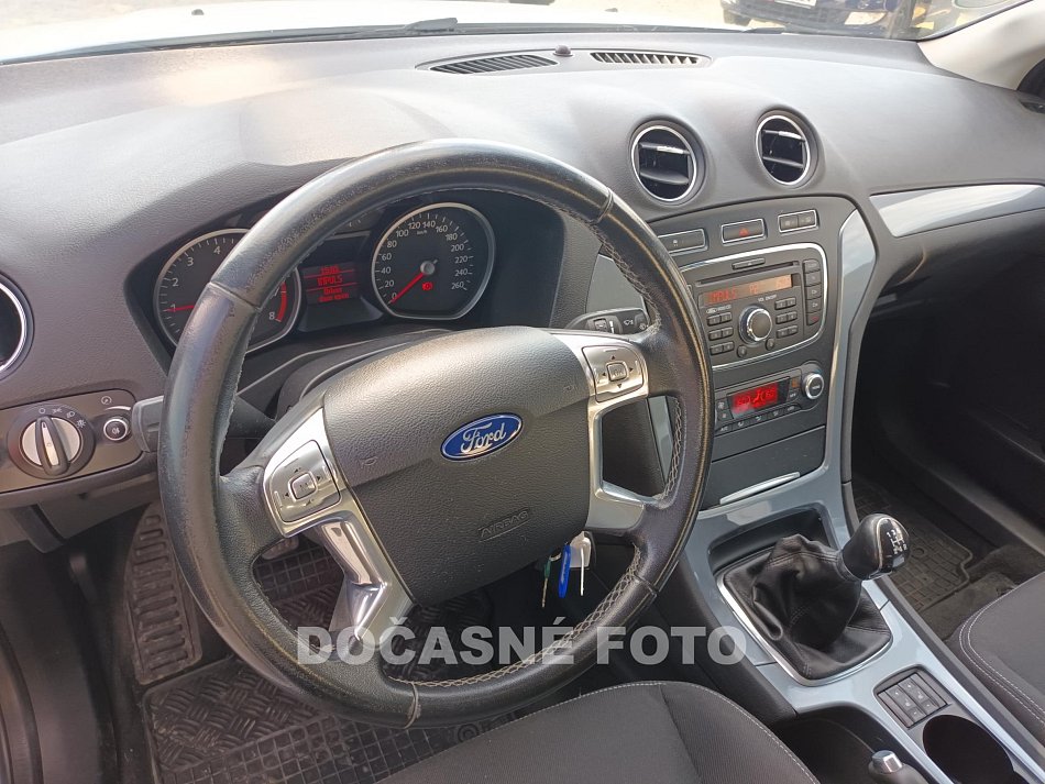 Ford Mondeo 1.6i 