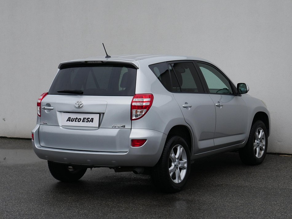 Toyota RAV4 2.0i  4x4