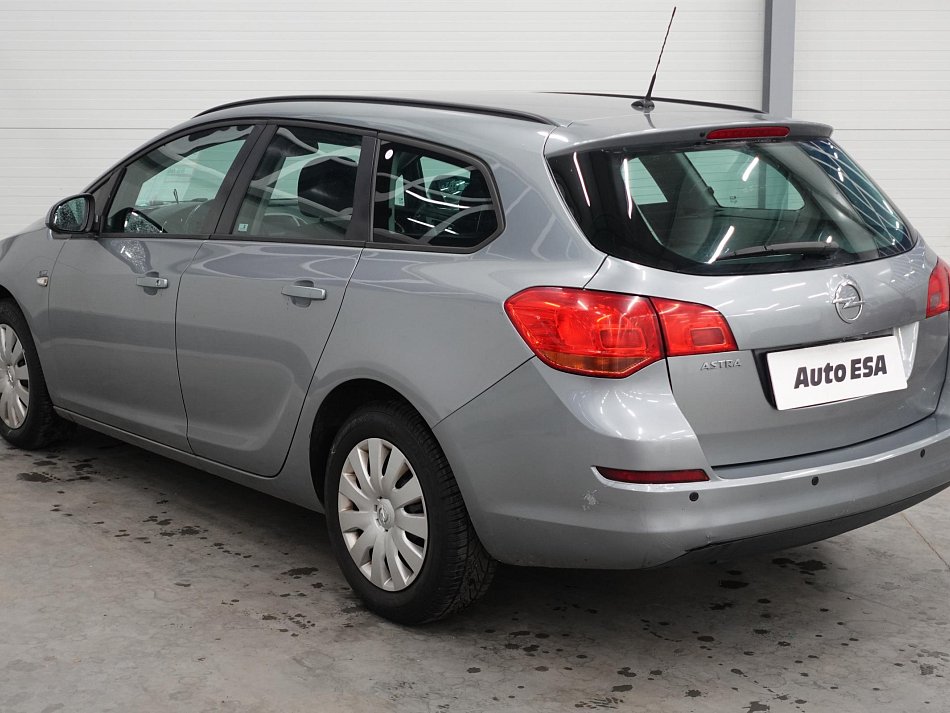 Opel Astra 1.6i 