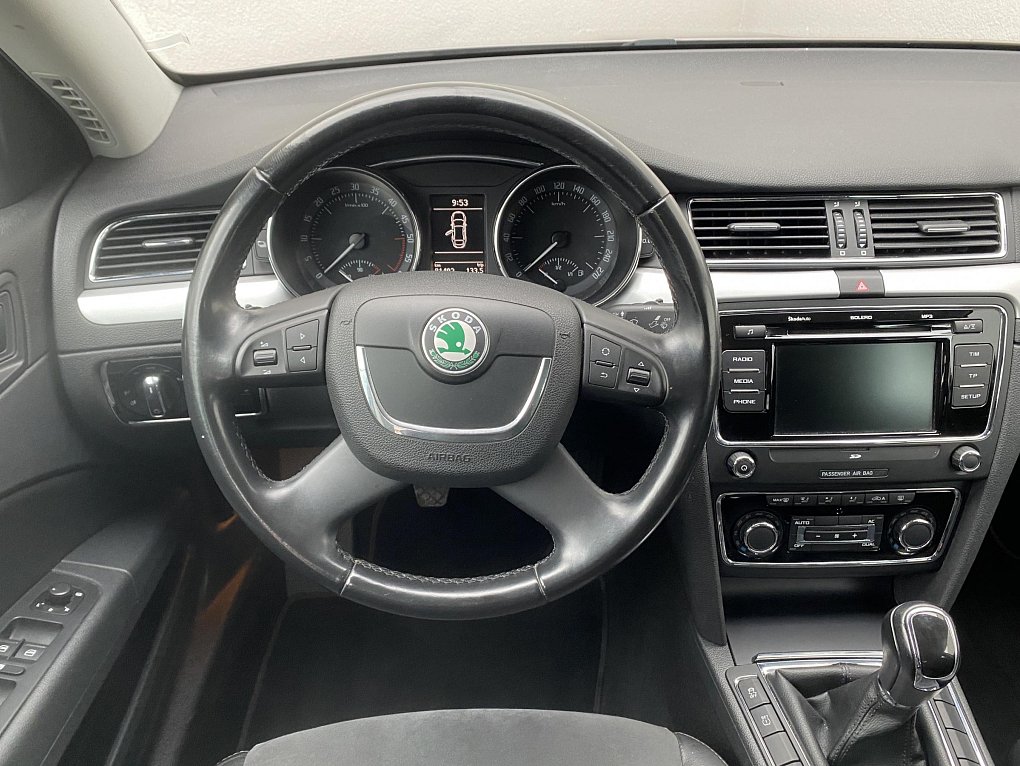 Škoda Superb II 2.0 TDi Ambition