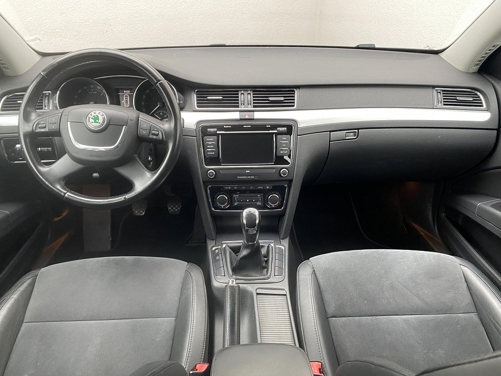 Škoda Superb II 2.0 TDi Ambition
