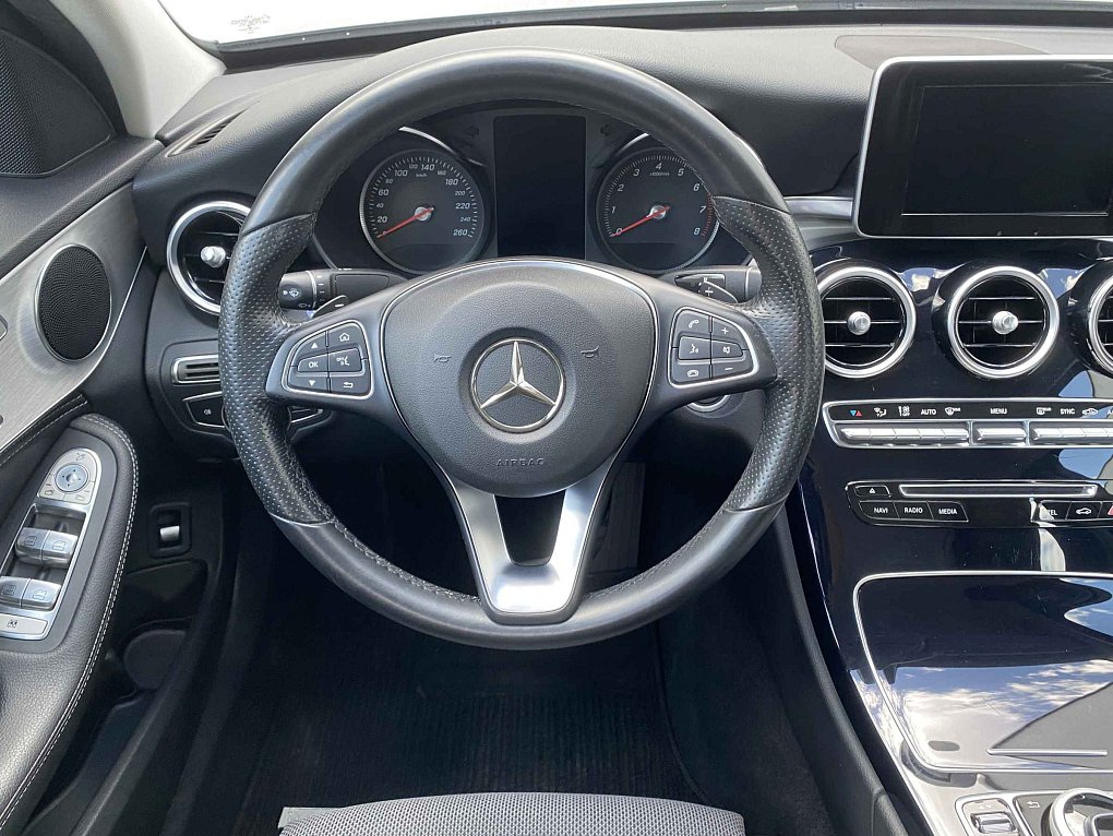 Mercedes-Benz Třída C 2.0 i Avantgarde C200