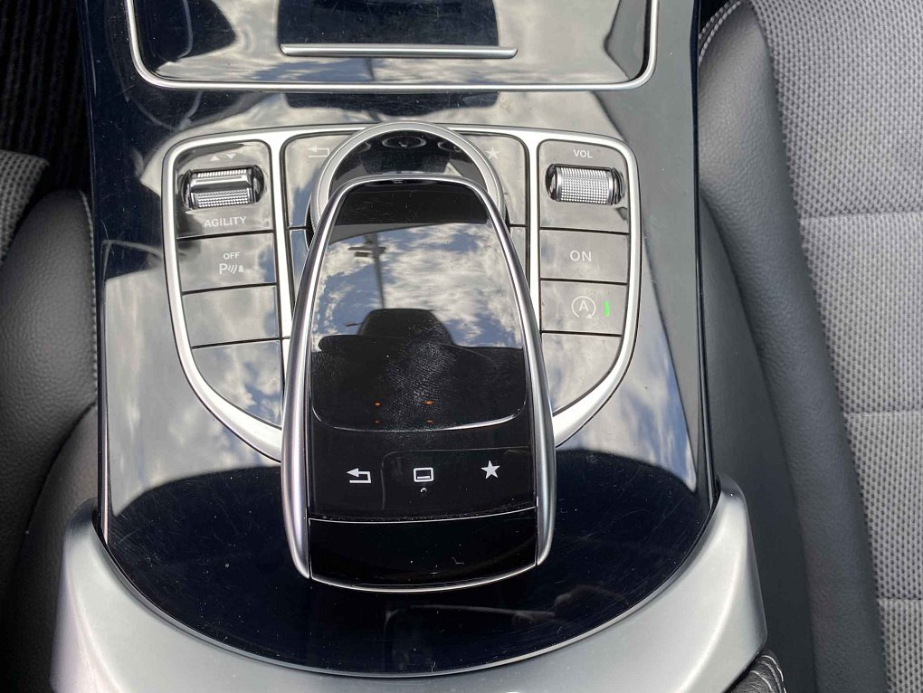 Mercedes-Benz Třída C 2.0 i Avantgarde C200
