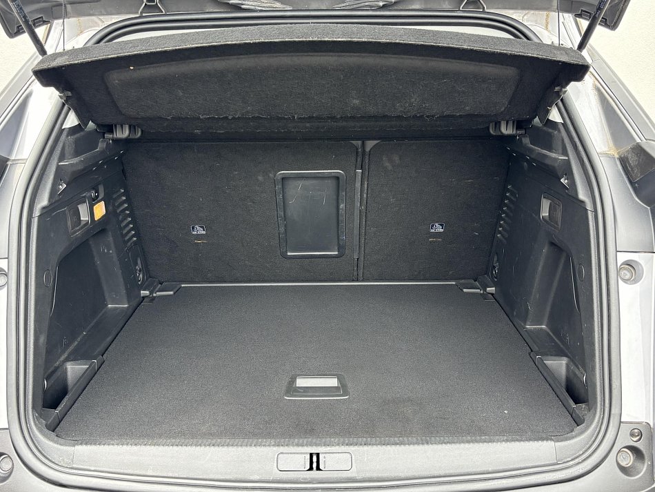 Peugeot 3008 1.2PT Allure
